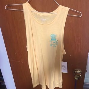 New Old Navy yellow tank top tee size small